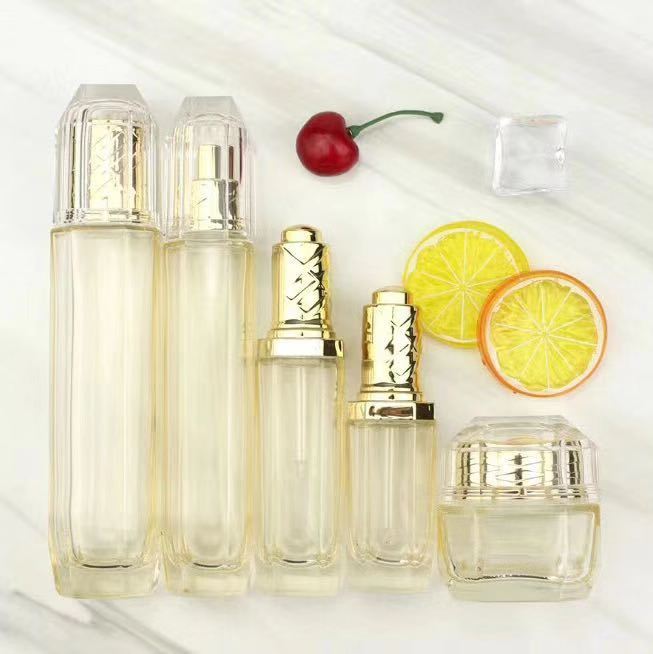 護(hù)膚品玻璃瓶噴涂廠家 化妝品玻璃瓶工廠