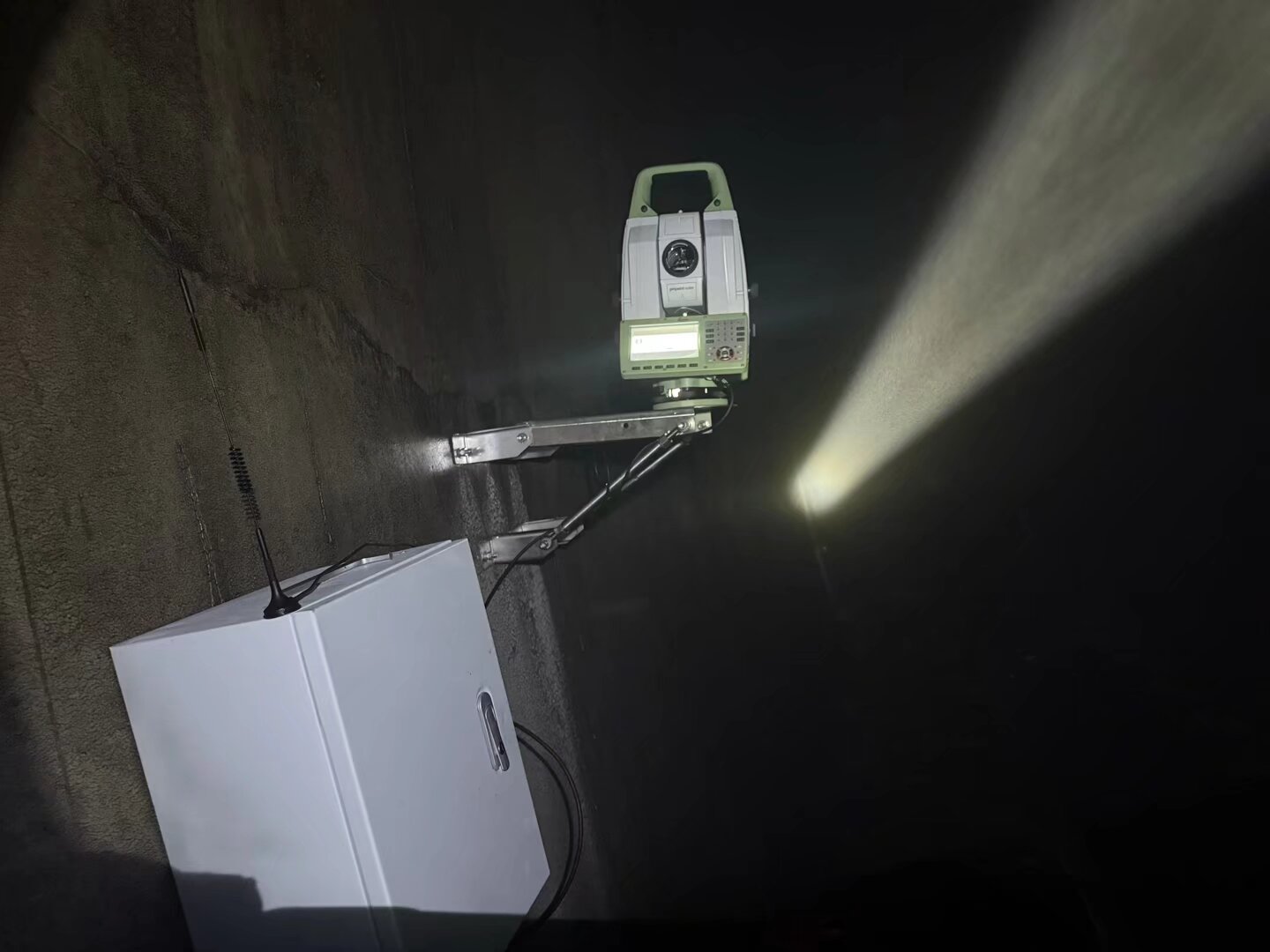 Ԅ(dng)׃αO(jin)y(c)ϵy(tng)ھO(jin)y(c)ȫ(xing)(sh)r(sh)A(y)