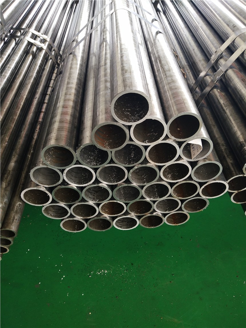 1分鐘前:四平64*6無縫鋼管定尺