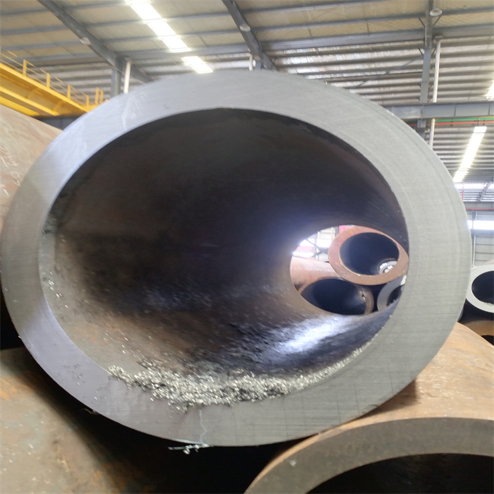 194*10 合金管無縫鋼管 現(xiàn)貨1.3萬噸供應(yīng) 出廠無中間商